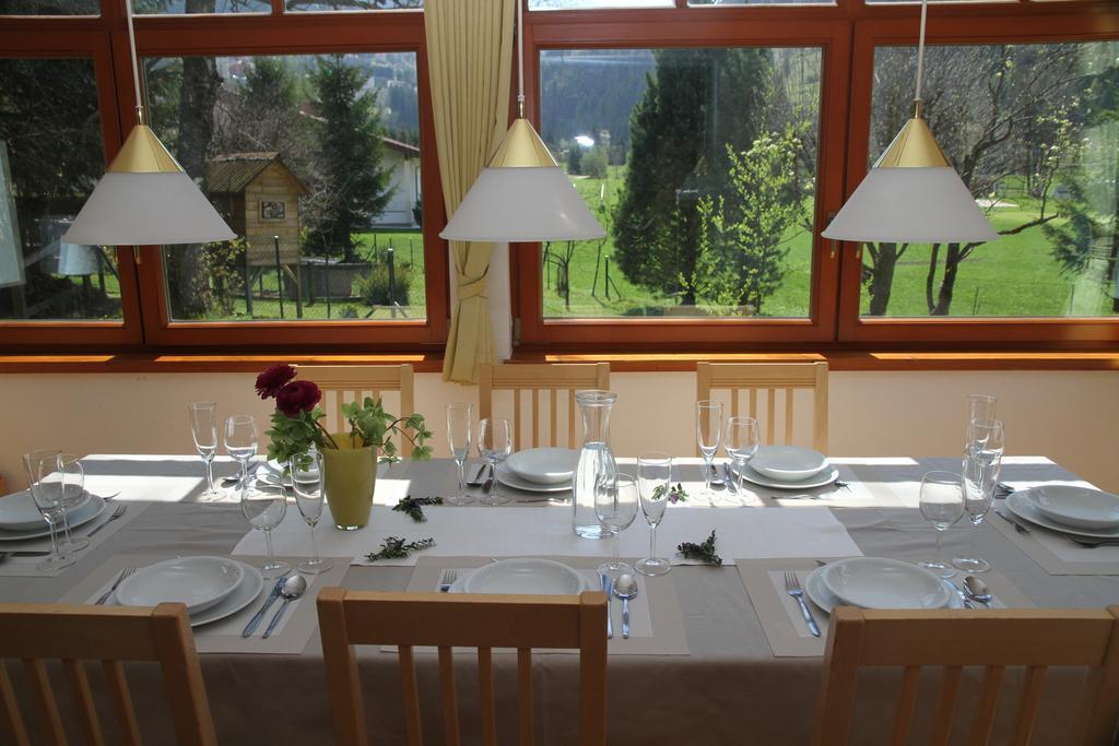 Villa Schnuck - Das Rote Ferienhaus Bad Gastein Exterior foto