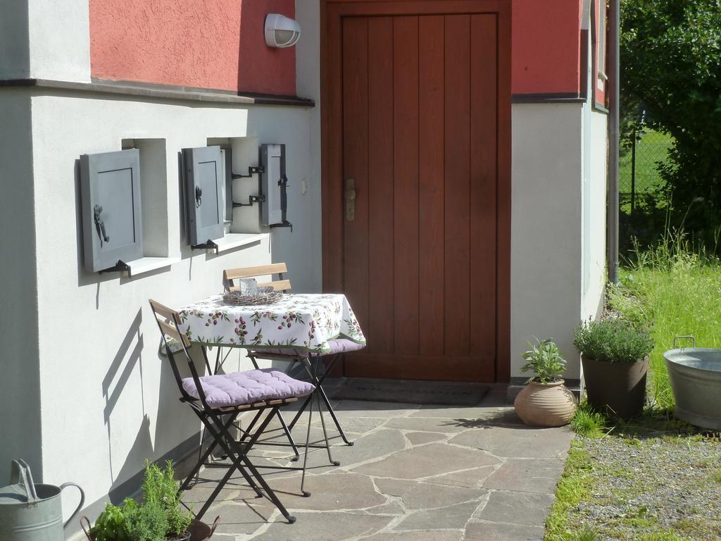 Villa Schnuck - Das Rote Ferienhaus Bad Gastein Quarto foto